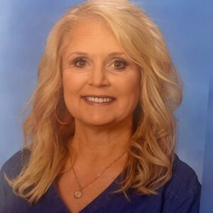 Meet your Posher, Yvette